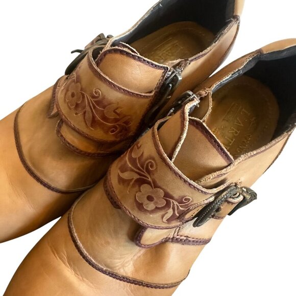 L'Artiste by Spring Step Bambco Leather Buckle Booties Floral Embroidery Size 38 - Picture 6 of 11